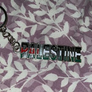 palestine keychain
